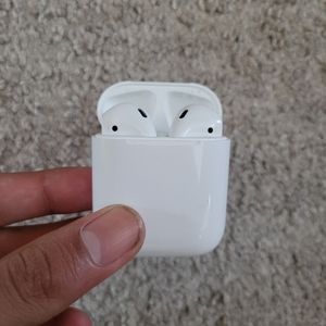 Apple Airpods 1st Gen